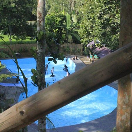 Lingkung Park Tetebatu Apartment ภายนอก รูปภาพ